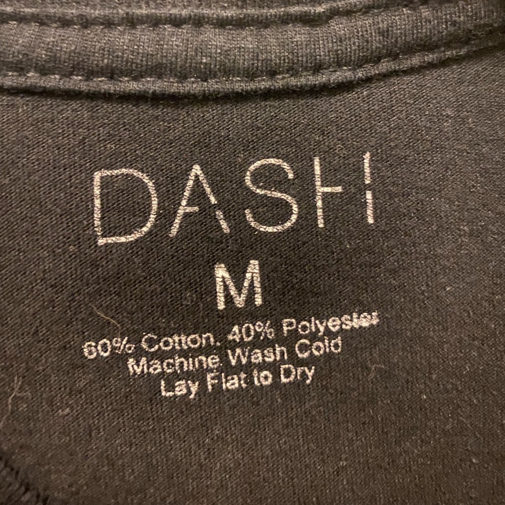 Dash short sleeve tee. Size Medium. - Picture 2 of 3